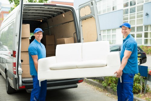 Mobile self storage unit delivered to a Marksgate home